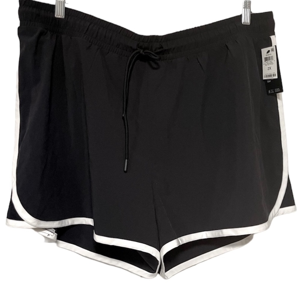 NWT: Ideology Performance Shorts Black with White trim Size 2XL